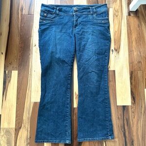 Low Rise Y2K Flare Jeans Size 18